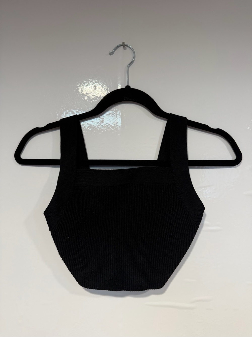 Black Ribbed Babaton Aritzia Square-Neck Cropped Tank Top